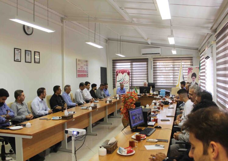 طی مراسمی از نفرات برتر شرکت کننده در مسابقات گرامیداشت 7مهر - روز ایمنی و آتش نشانی تقدیر بعمل آمد.